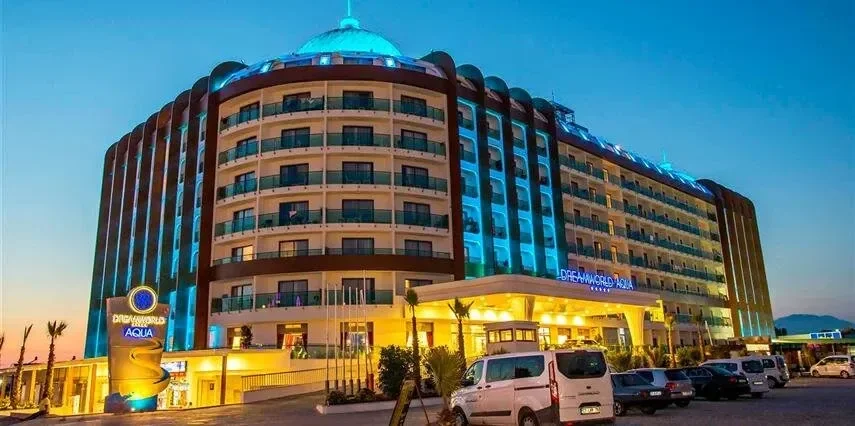 Dream World Aqua Hotel